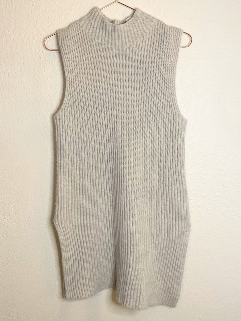 Escada Cashmere Wool Sleeveless Tunic Sweater Quiet Luxury Beige Medium